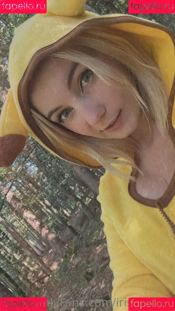 Iris Bloom Onlyfans Photo Gallery 
