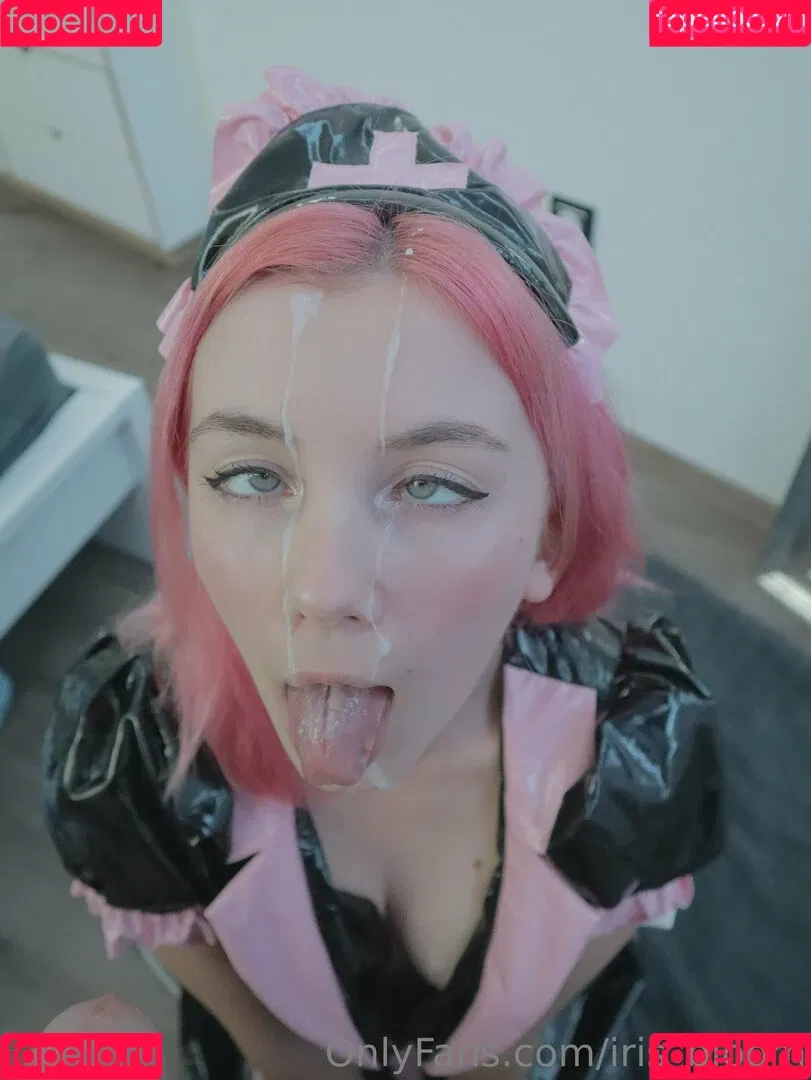 Iris Bloom Onlyfans Photo Gallery 