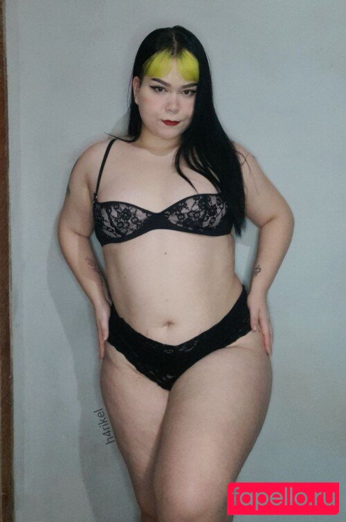 H4rikel Nude Onlyfans Photo 16