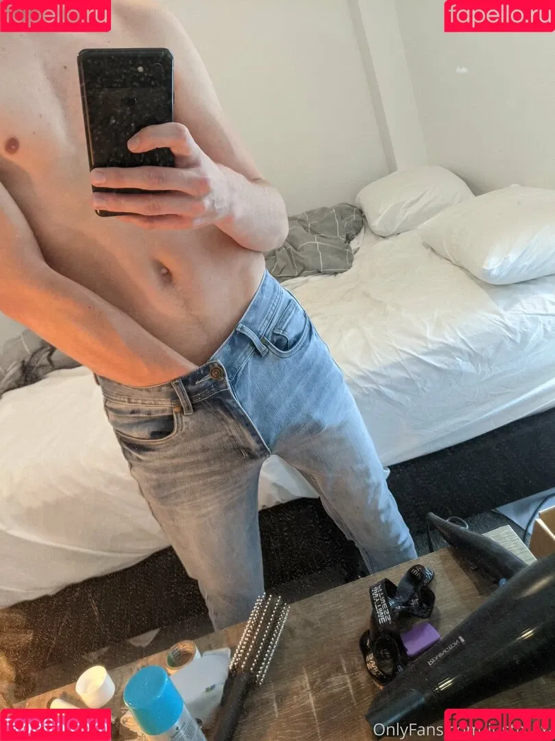 justmax- Onlyfans Photo Gallery 