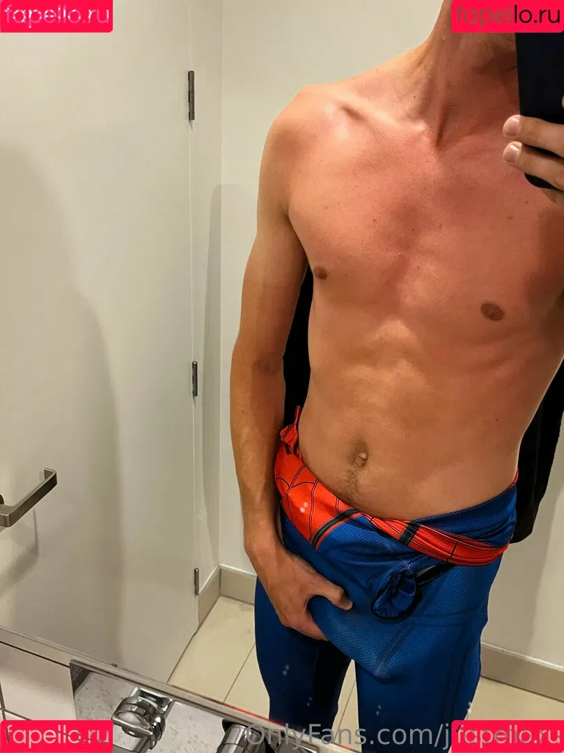 justmax- Onlyfans Photo Gallery 