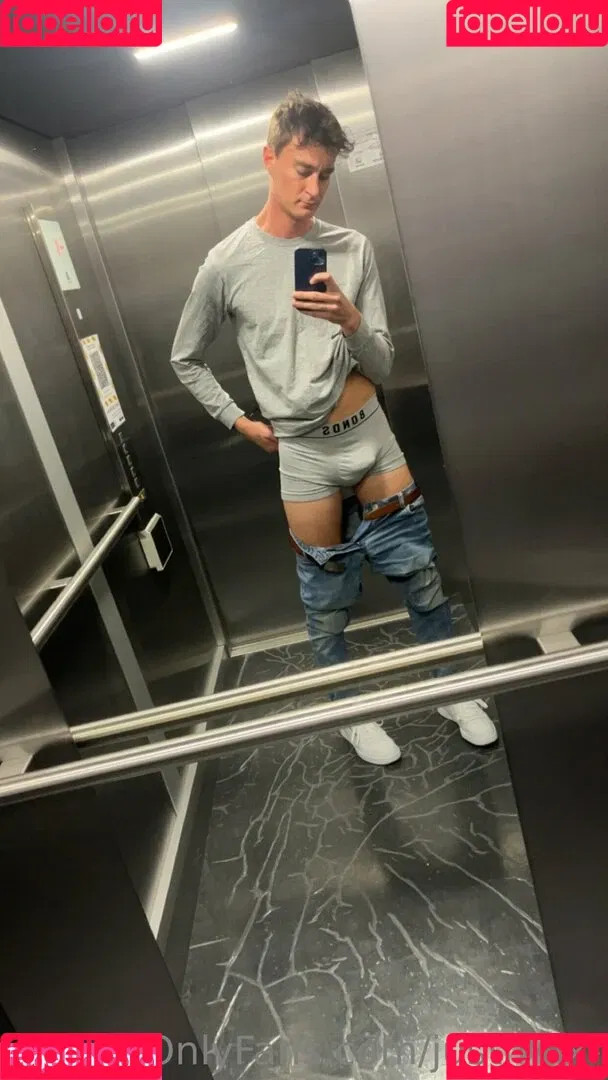 justmax- Onlyfans Photo Gallery 