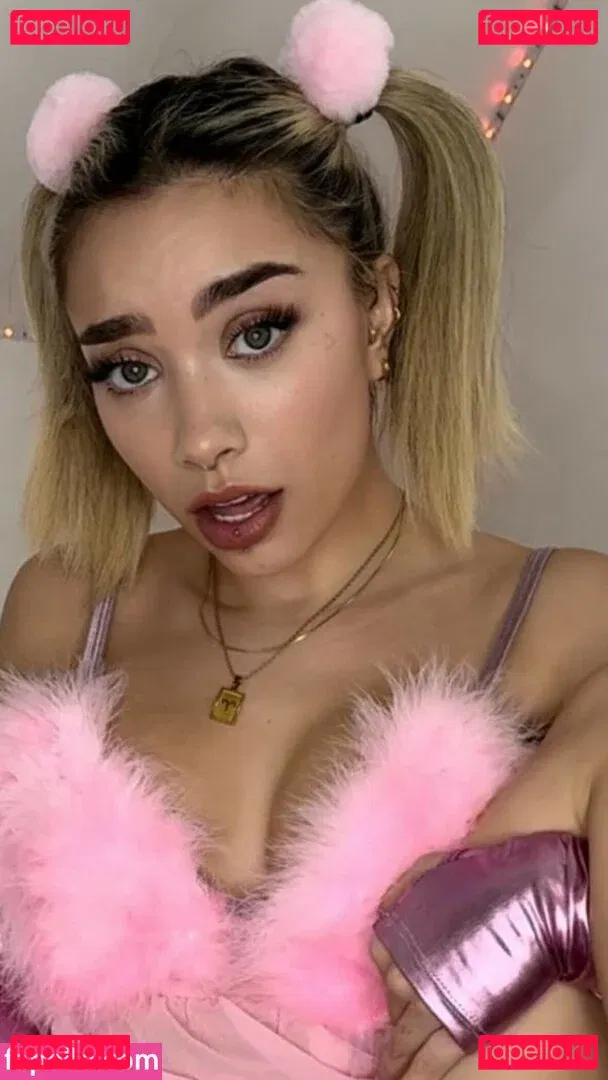 Ella Baig Onlyfans Photo Gallery 