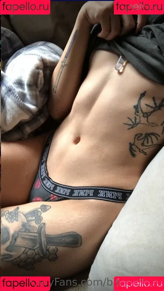 Baby.blaze Onlyfans Photo Gallery 