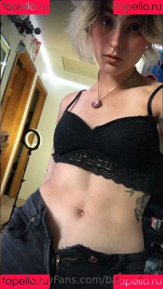 Baby.blaze Onlyfans Photo Gallery 