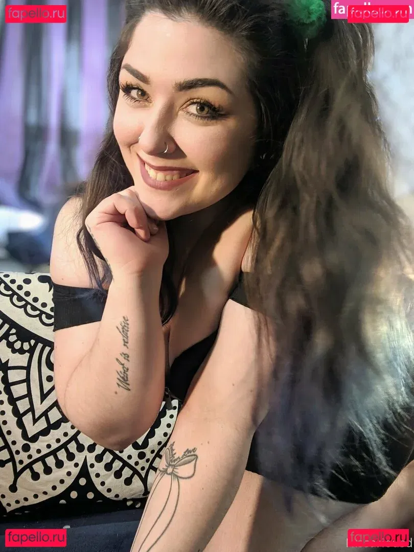 nissariousd Onlyfans Photo Gallery 