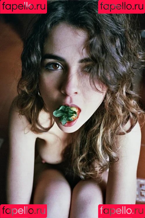 Sara Llamas Onlyfans Photo Gallery 