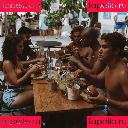 Sara Llamas Onlyfans Photo Gallery 