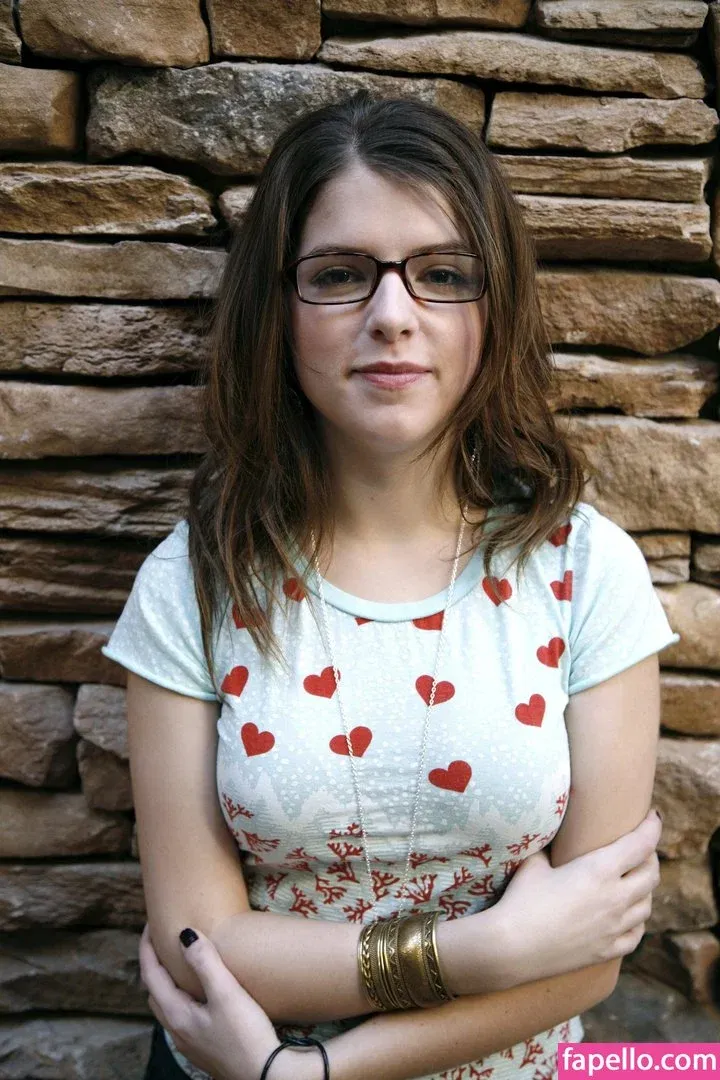 Anna Kendrick Onlyfans Photo Gallery 