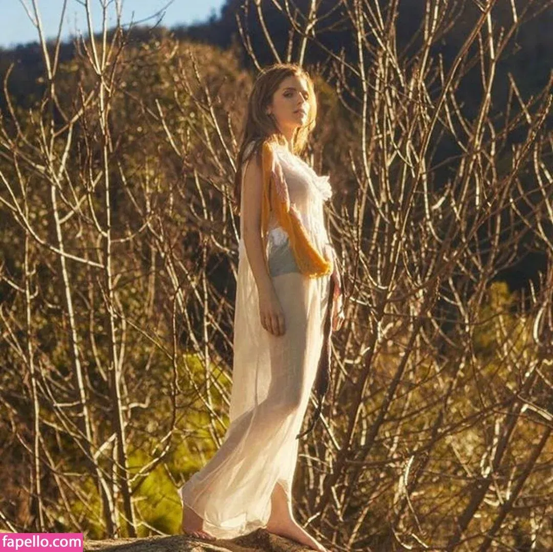 Anna Kendrick Onlyfans Photo Gallery 