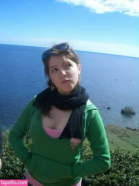 Anna Kendrick Onlyfans Photo Gallery 