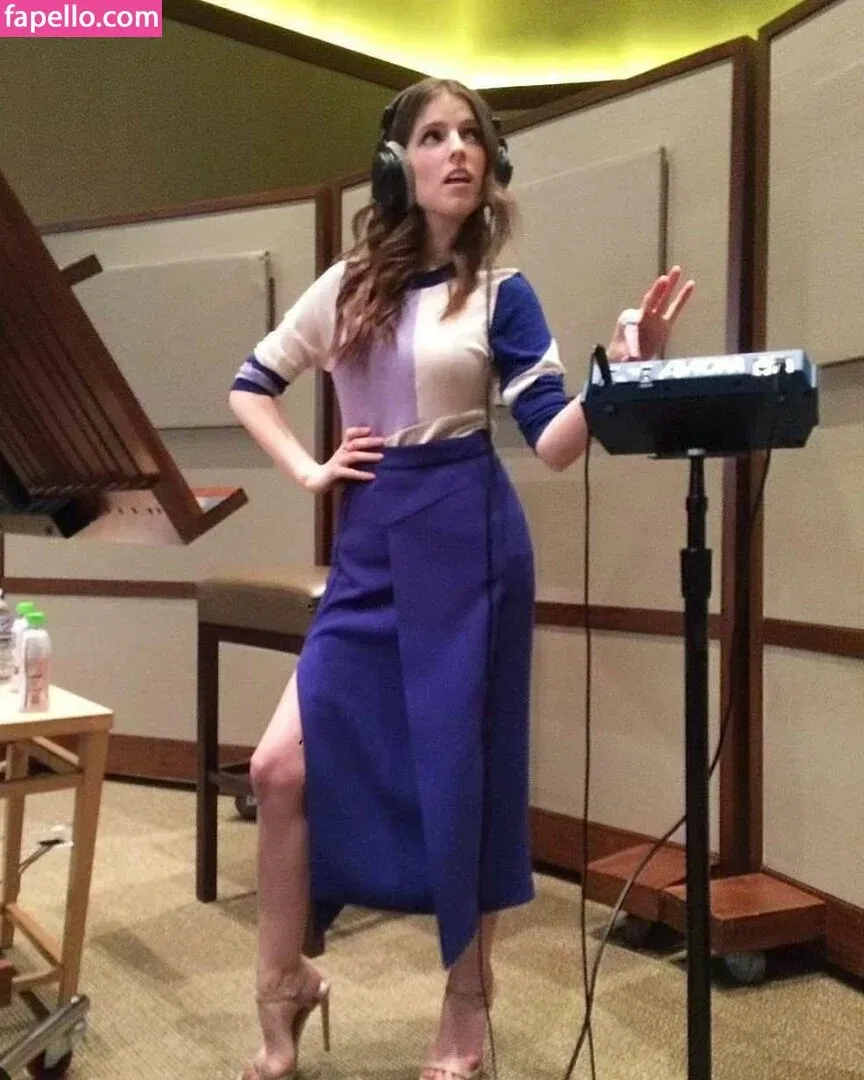 Anna Kendrick Onlyfans Photo Gallery 