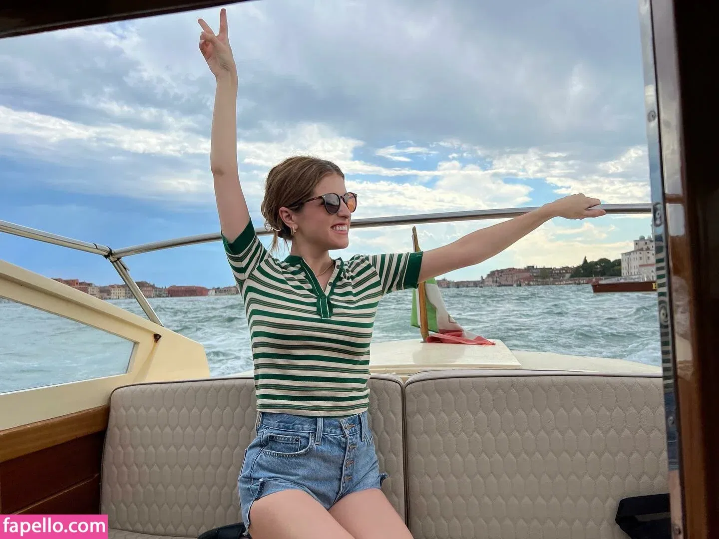 Anna Kendrick Onlyfans Photo Gallery 