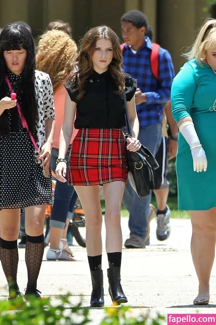 Anna Kendrick Onlyfans Photo Gallery 