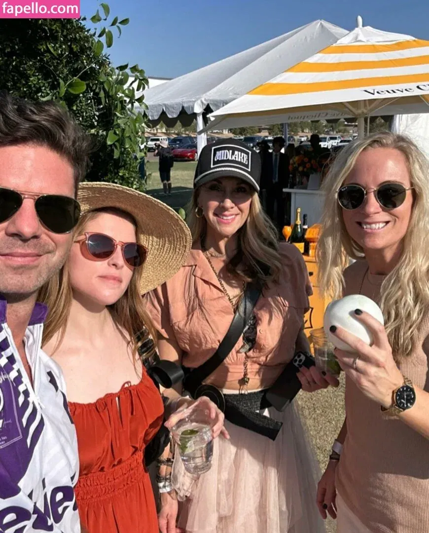 Anna Kendrick Onlyfans Photo Gallery 