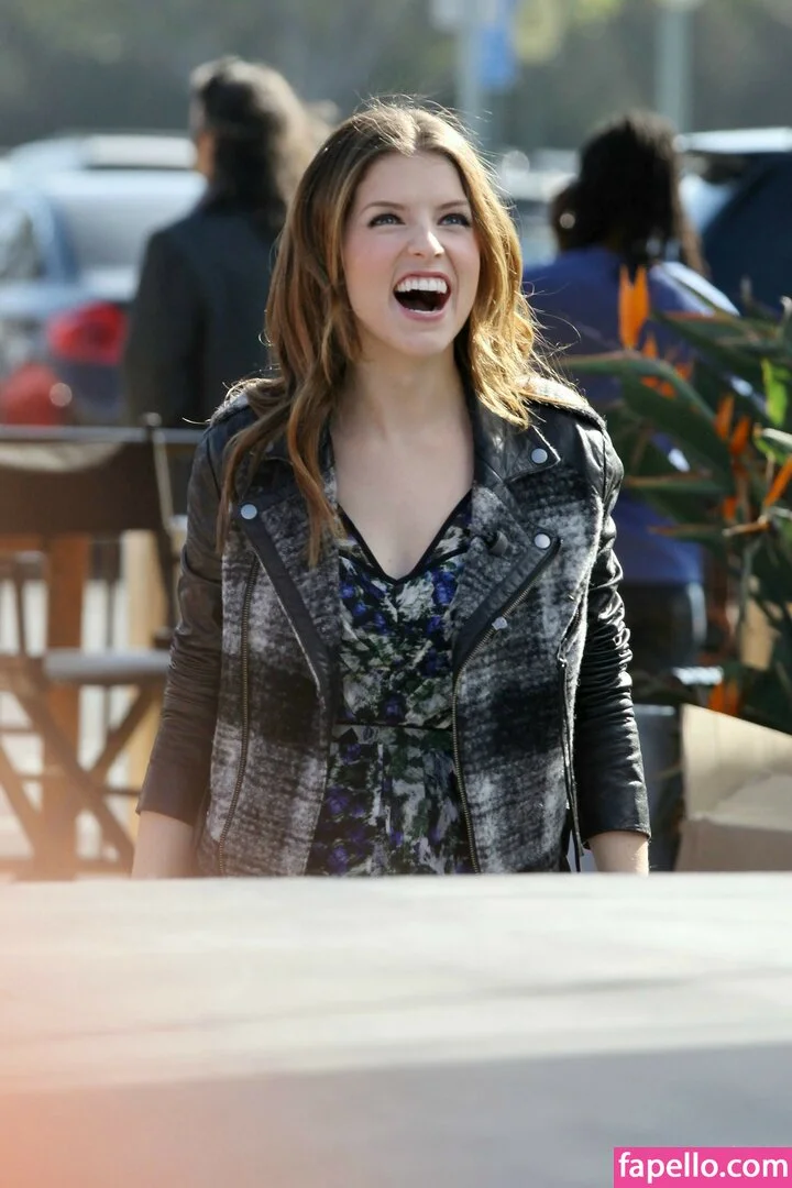 Anna Kendrick Onlyfans Photo Gallery 