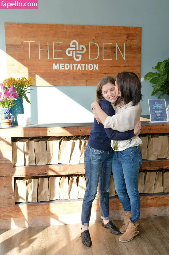 Anna Kendrick Onlyfans Photo Gallery 