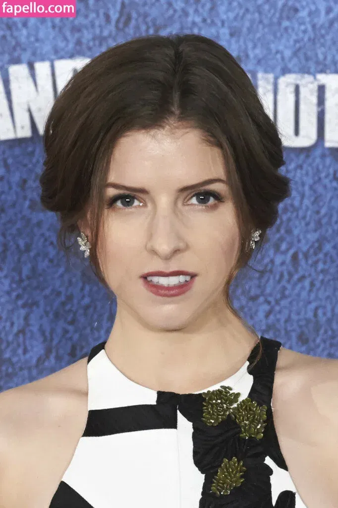 Anna Kendrick Onlyfans Photo Gallery 