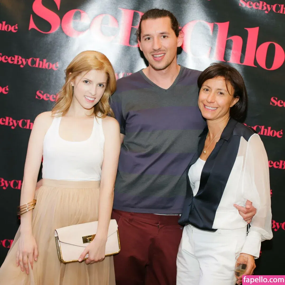 Anna Kendrick Onlyfans Photo Gallery 