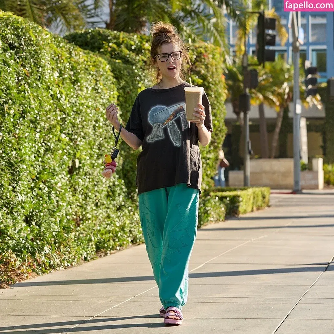 Anna Kendrick Onlyfans Photo Gallery 