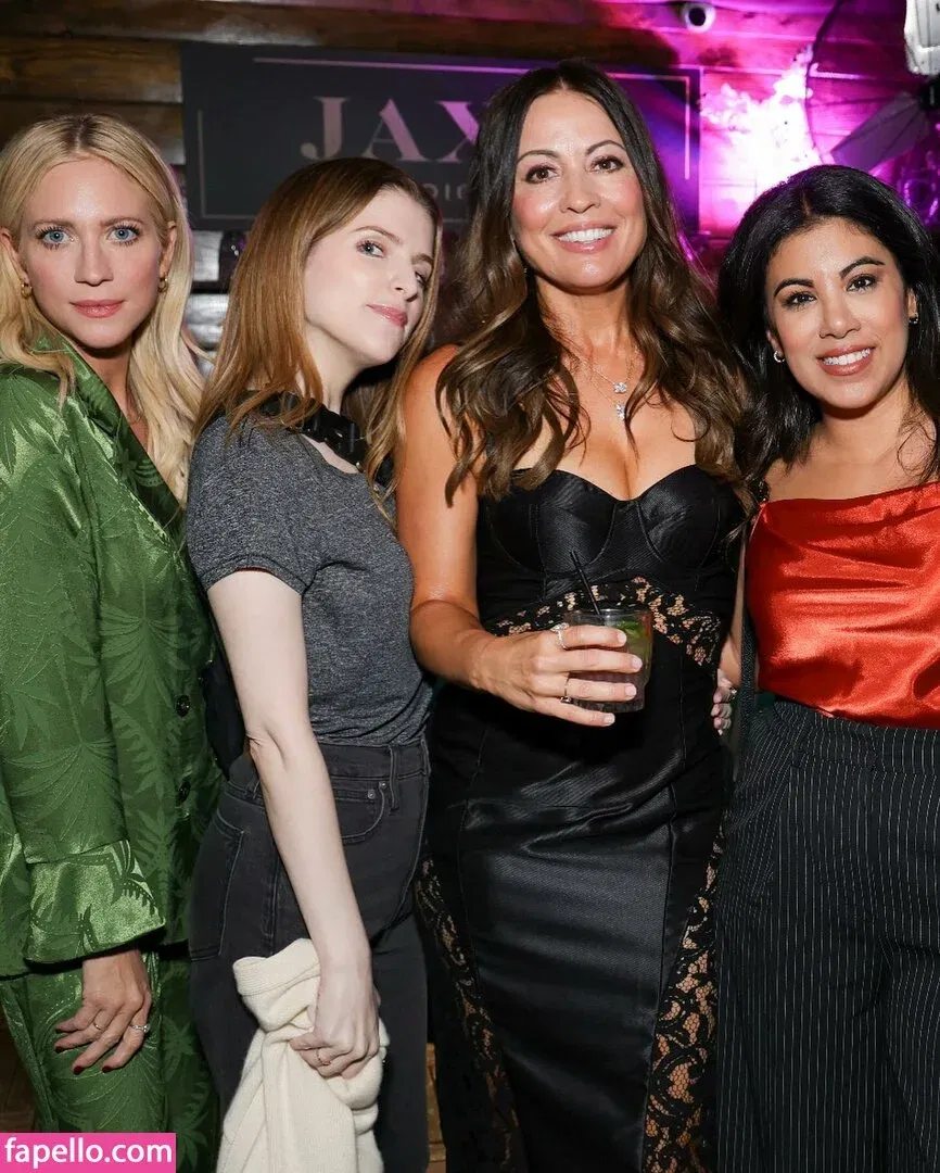 Anna Kendrick Onlyfans Photo Gallery 