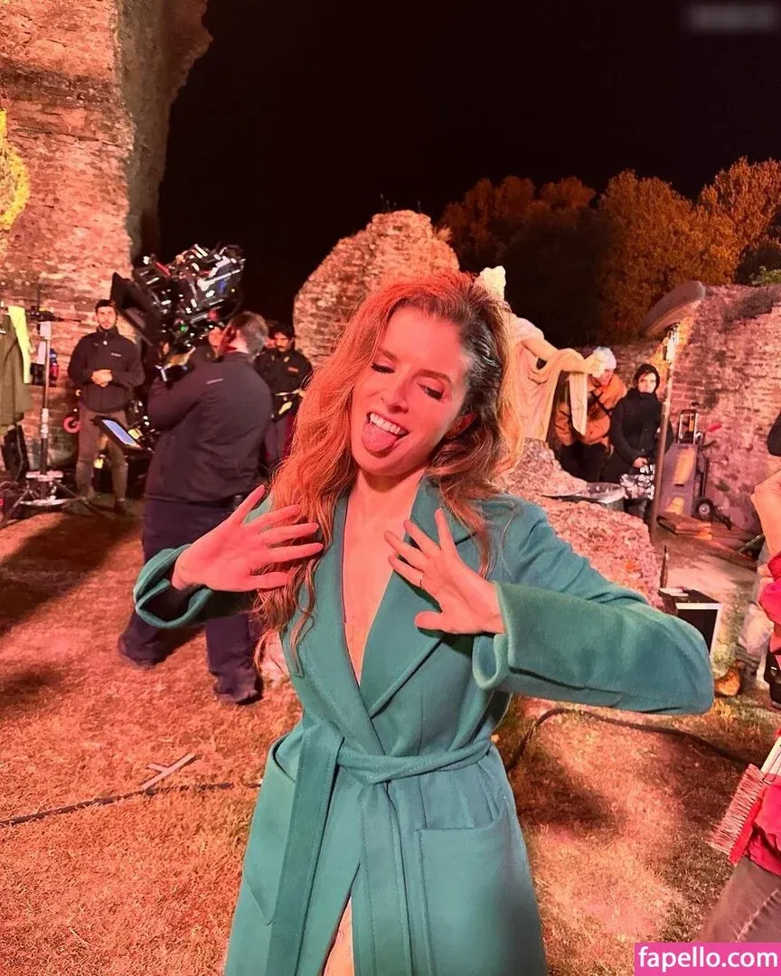 Anna Kendrick Onlyfans Photo Gallery 