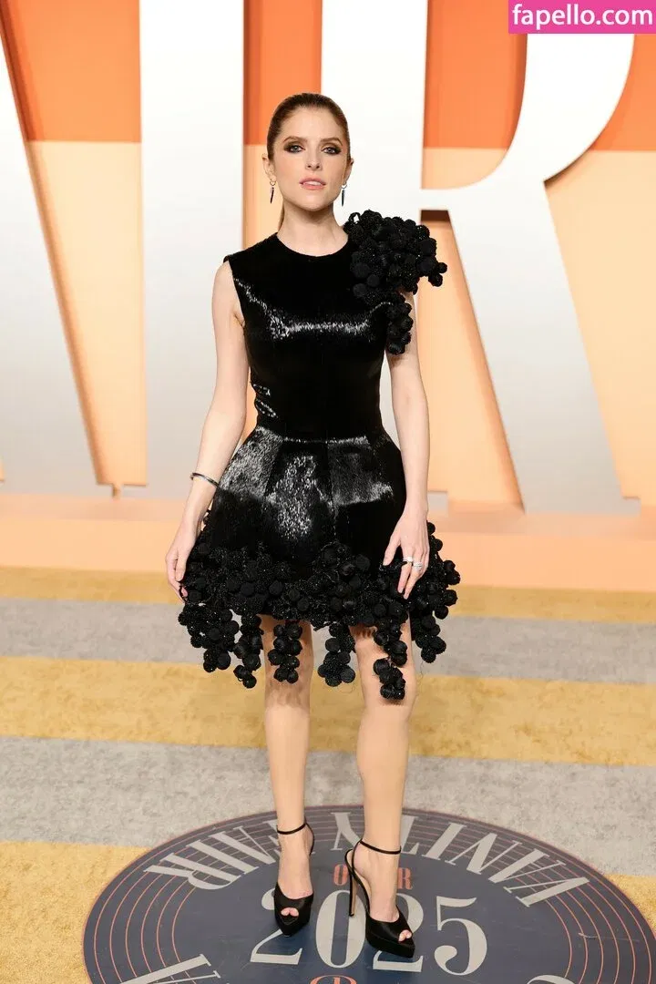 Anna Kendrick Onlyfans Photo Gallery 