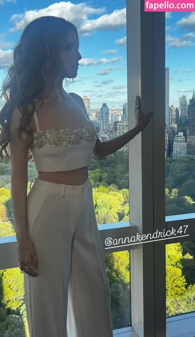 Anna Kendrick Onlyfans Photo Gallery 