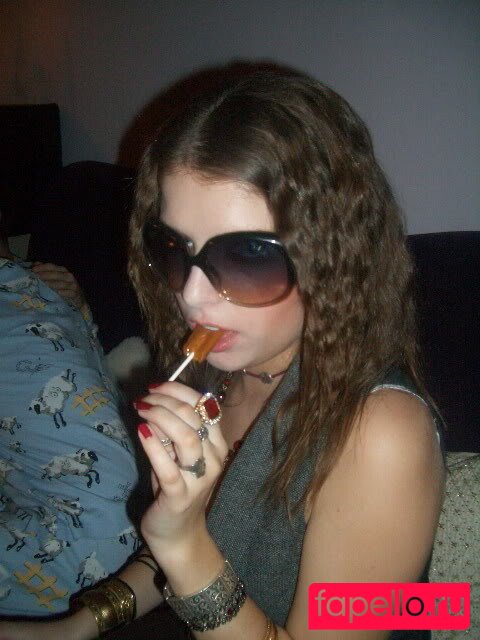 Anna Kendrick Nude Onlyfans Photo 3
