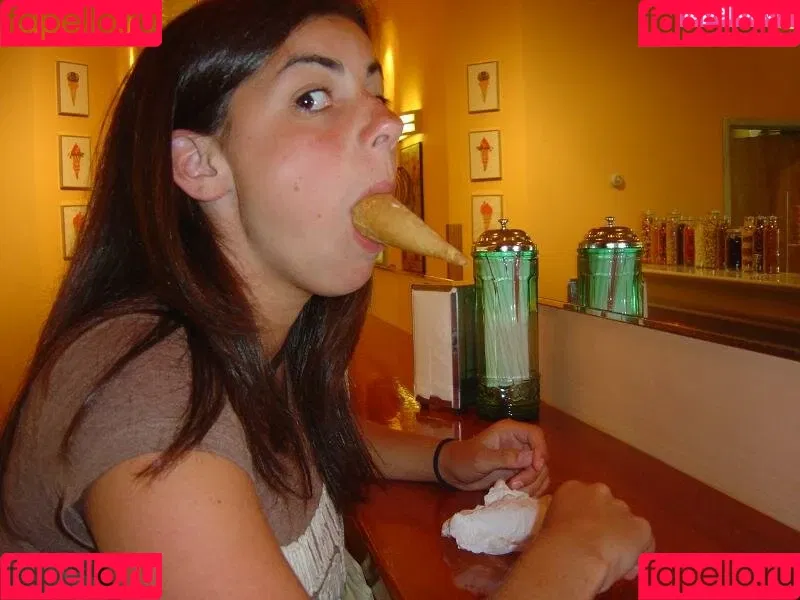 Amanda Wenk Onlyfans Photo Gallery 