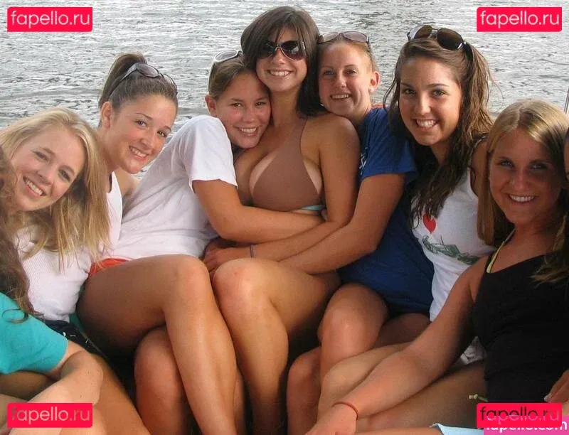 Amanda Wenk Onlyfans Photo Gallery 