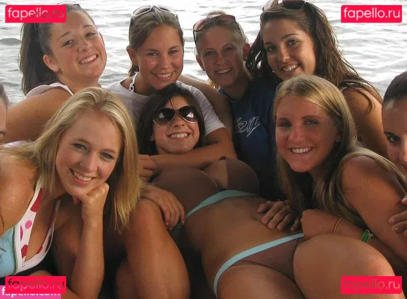 Amanda Wenk Onlyfans Photo Gallery 