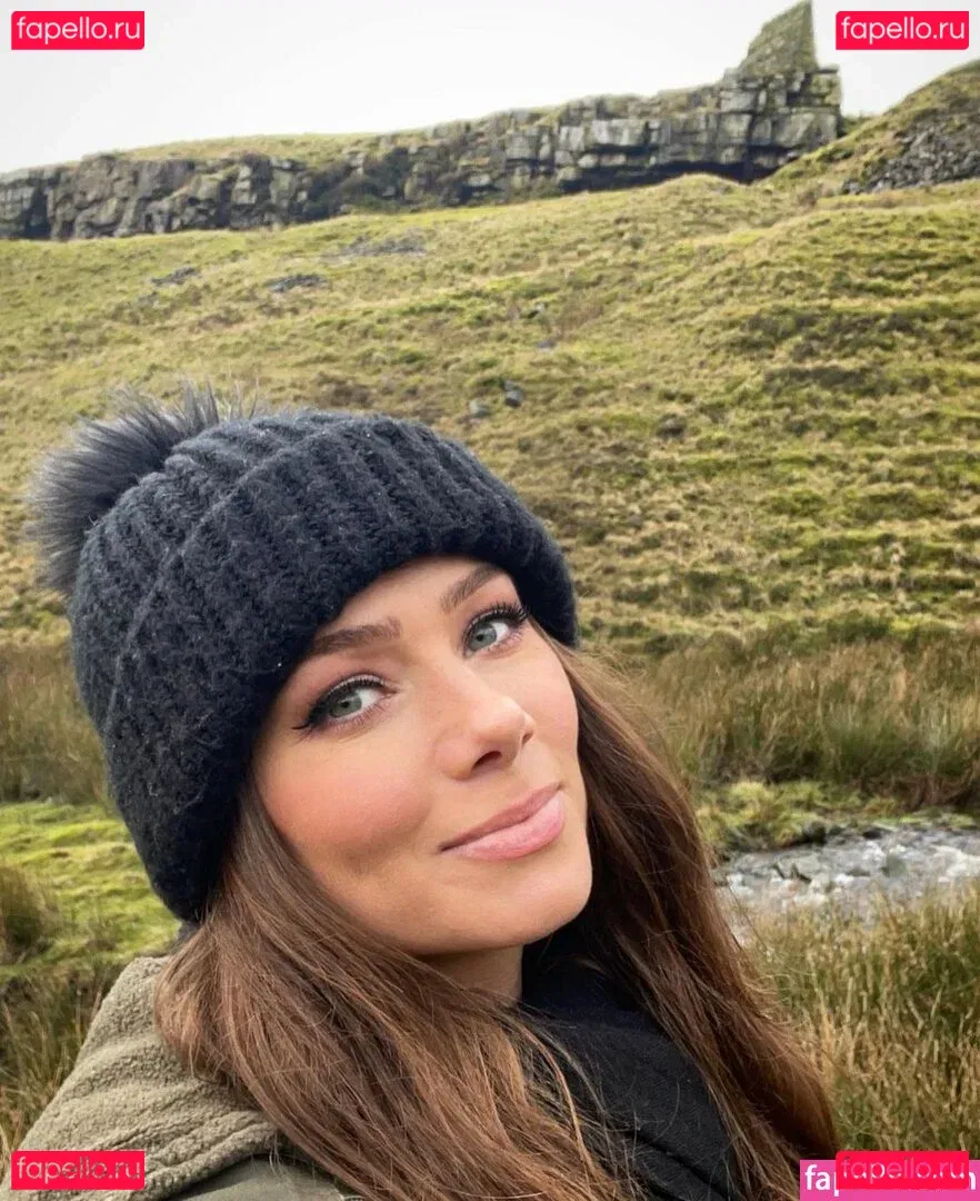 Nikki Sanderson Onlyfans Photo Gallery 