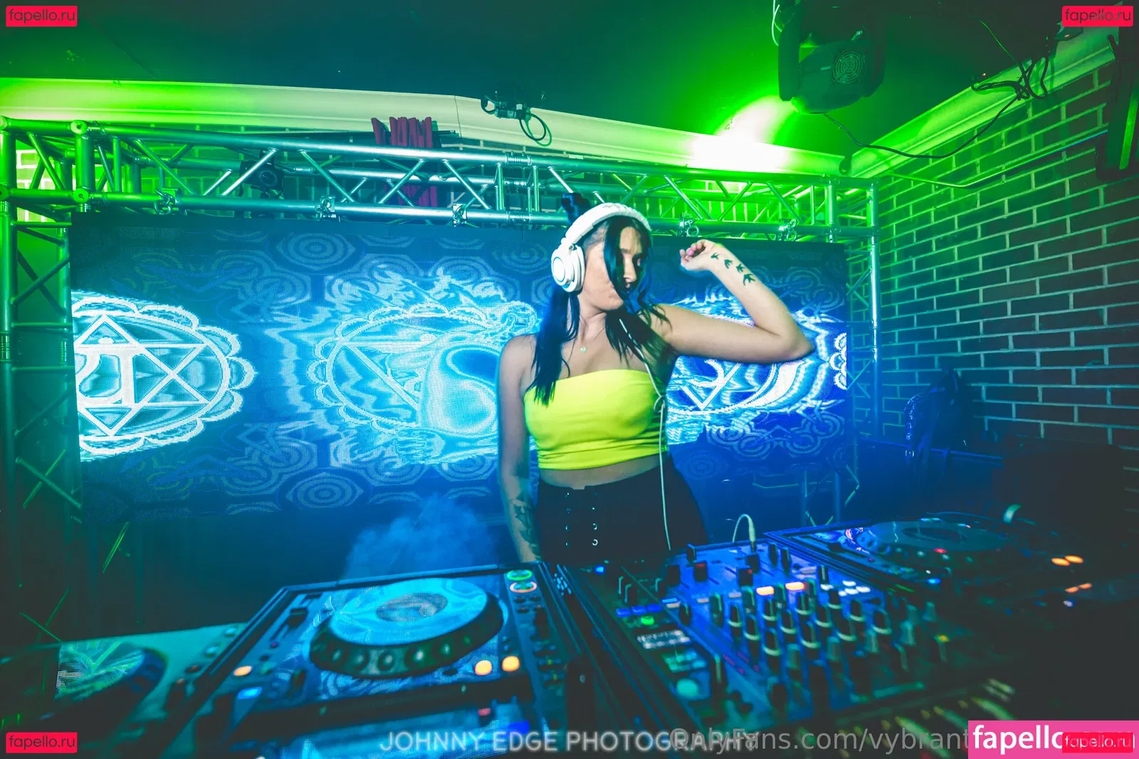 vybrantvibesofficial Onlyfans Photo Gallery 