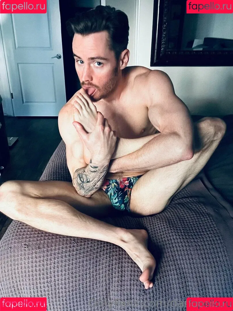 danbenson Onlyfans Photo Gallery 