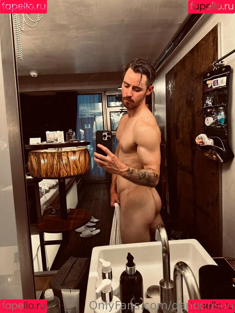 danbenson Onlyfans Photo Gallery 