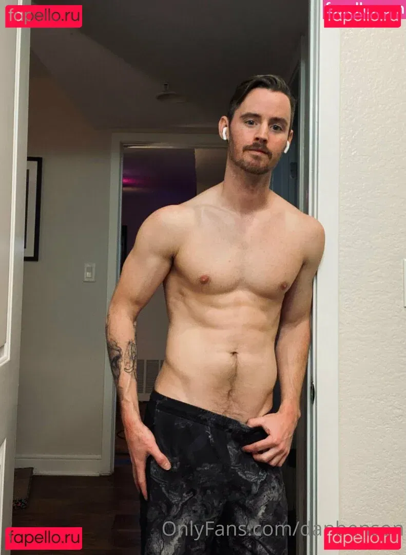 danbenson Onlyfans Photo Gallery 