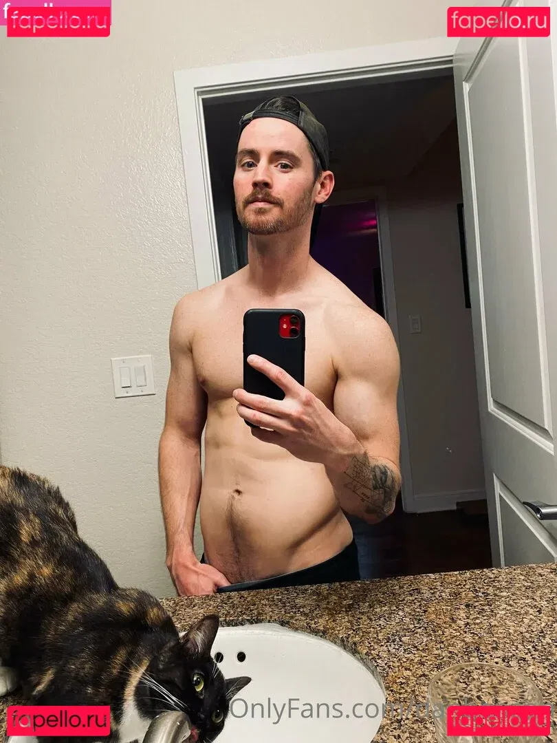 danbenson Onlyfans Photo Gallery 