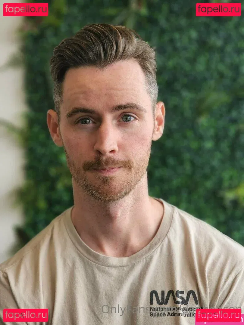 danbenson Onlyfans Photo Gallery 