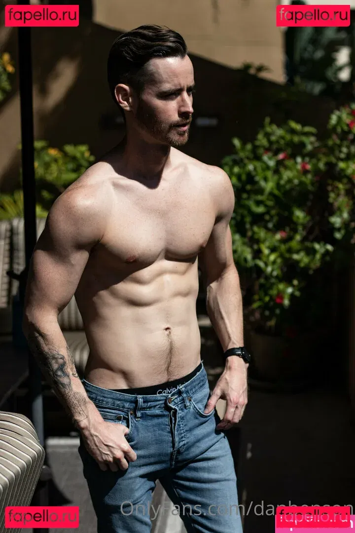 danbenson Onlyfans Photo Gallery 