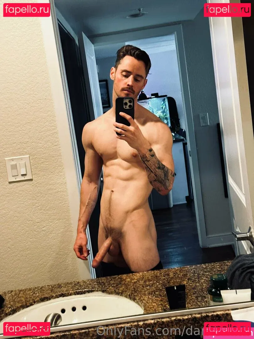 danbenson Onlyfans Photo Gallery 