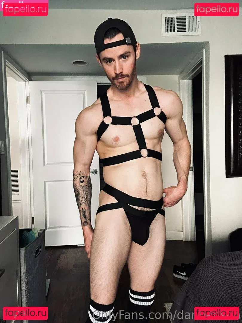 danbenson Onlyfans Photo Gallery 