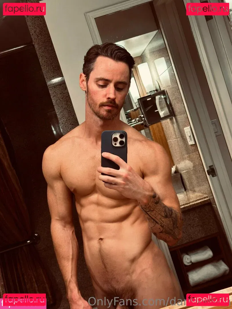 danbenson Onlyfans Photo Gallery 
