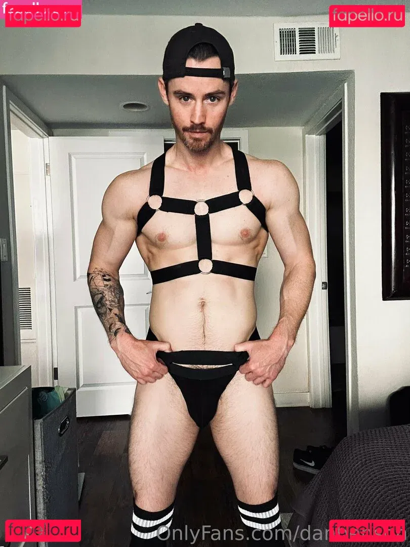 danbenson Onlyfans Photo Gallery 