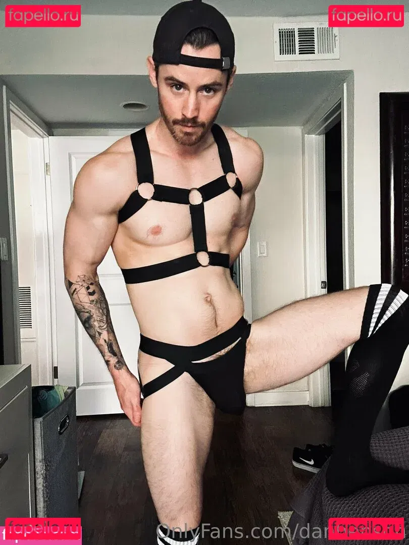 danbenson Onlyfans Photo Gallery 