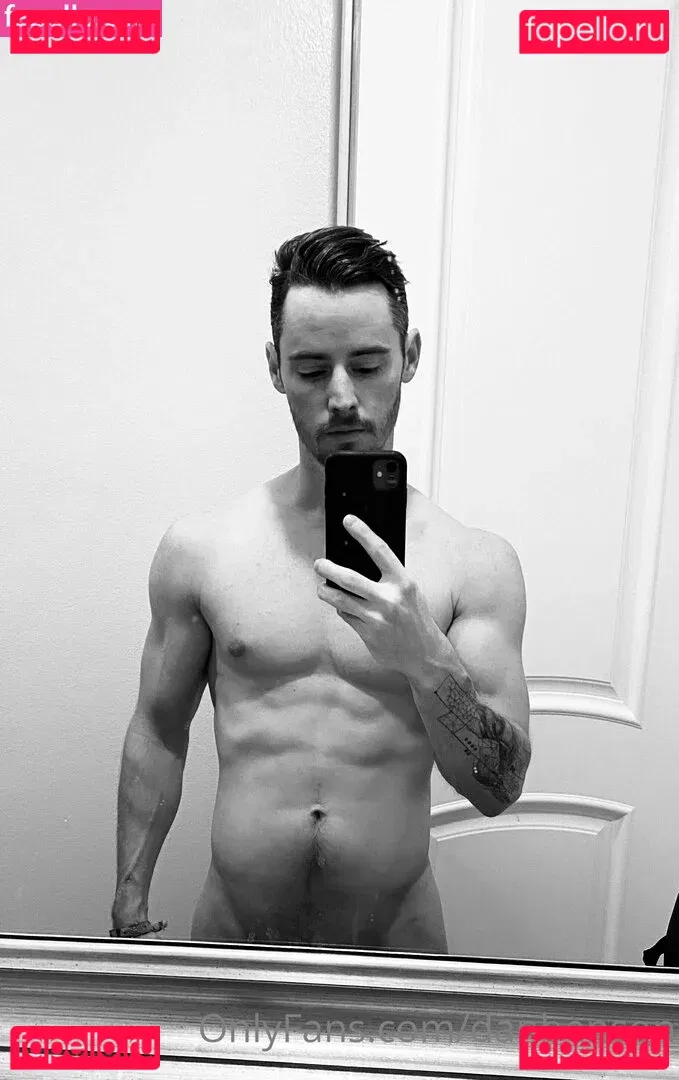 danbenson Onlyfans Photo Gallery 