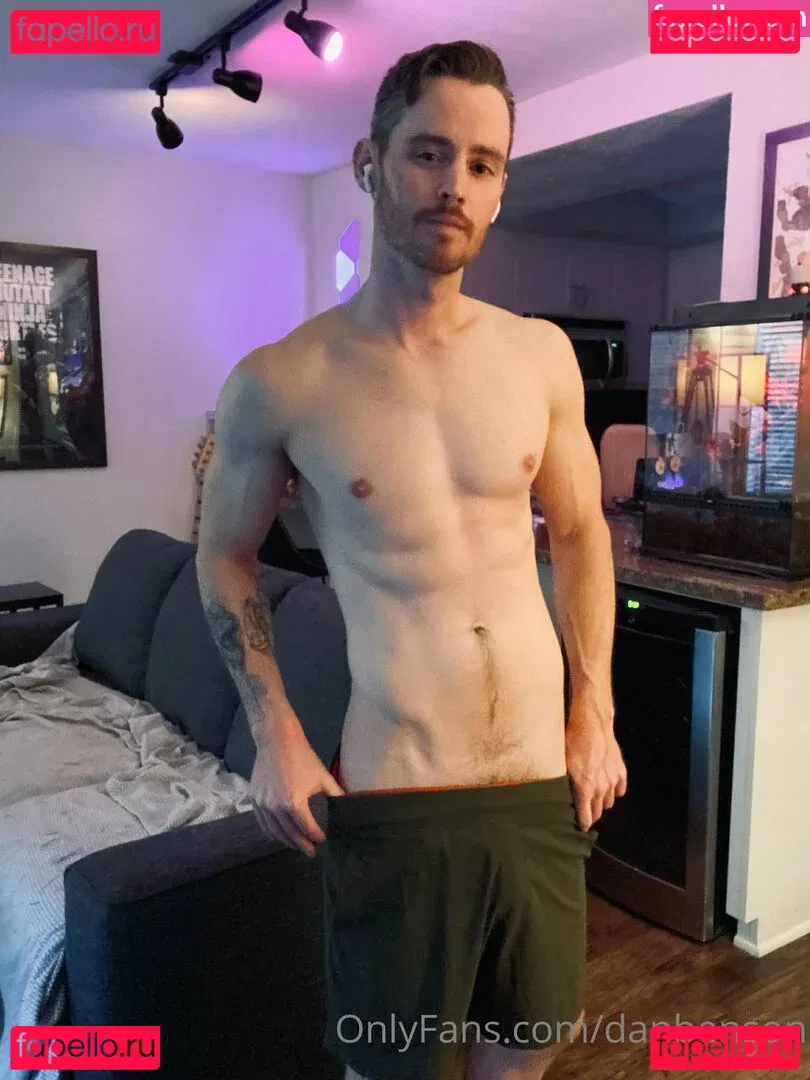 danbenson Onlyfans Photo Gallery 