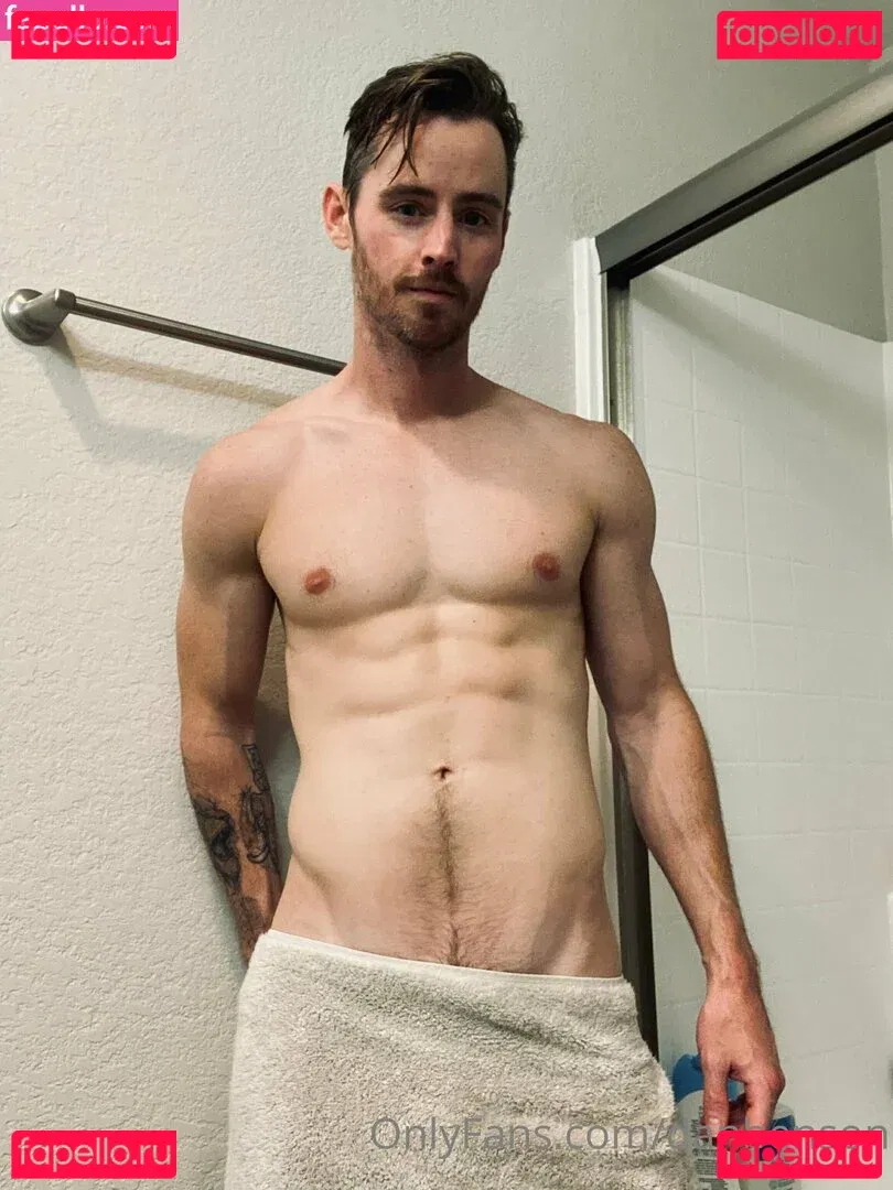 danbenson Onlyfans Photo Gallery 