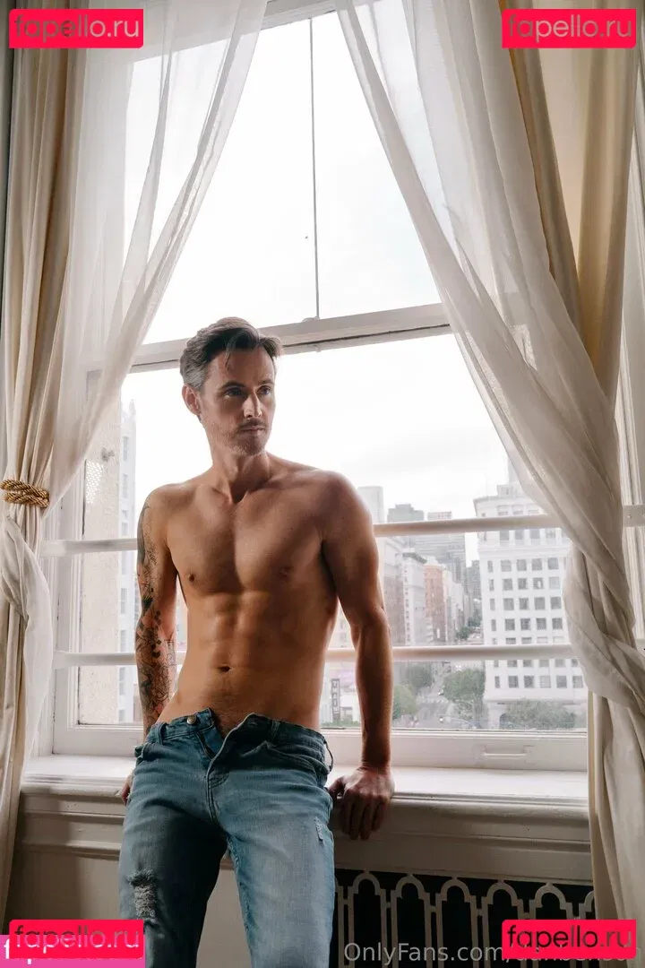 danbenson Onlyfans Photo Gallery 