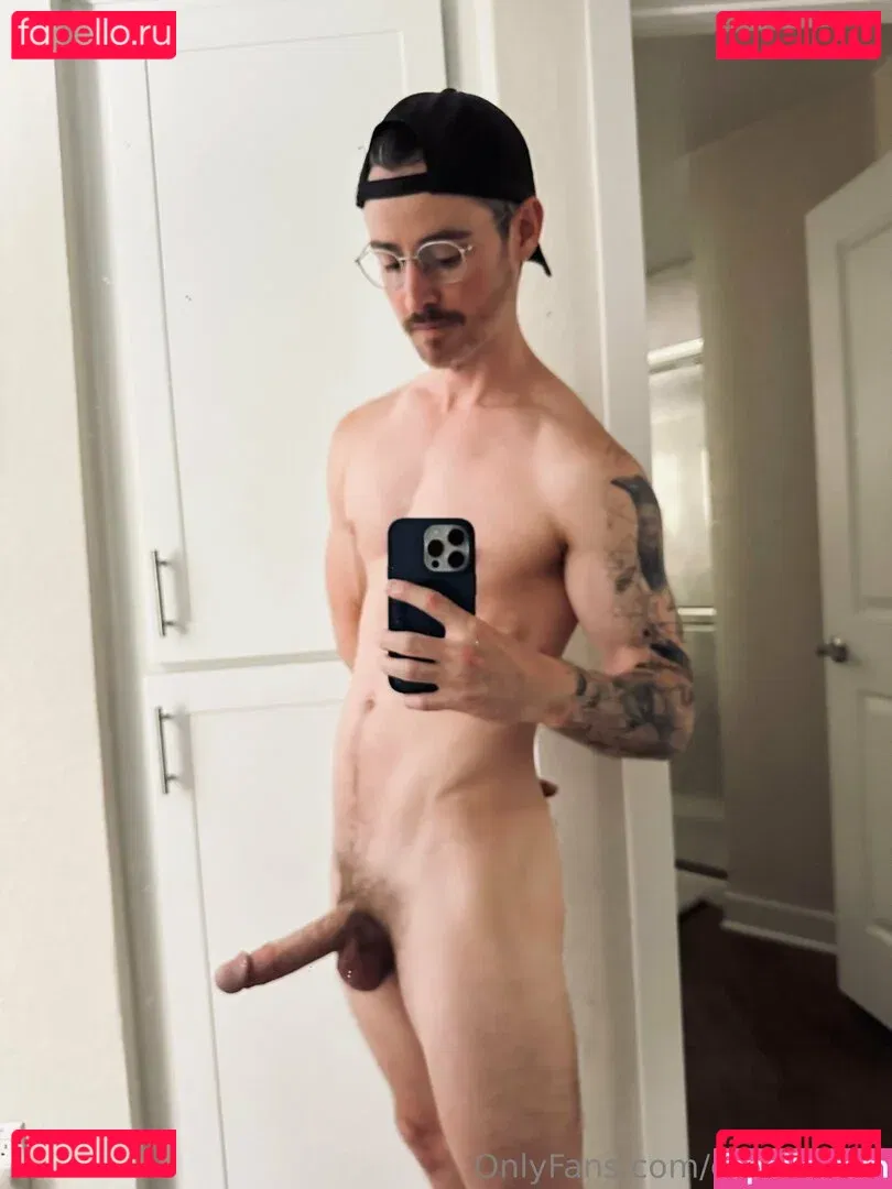 danbenson Onlyfans Photo Gallery 